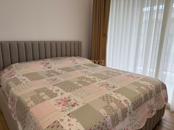 Tirane, jepet me qera apartament 2+1 Kati 9, 115 m² 950 € (Fusha Aviacionit)