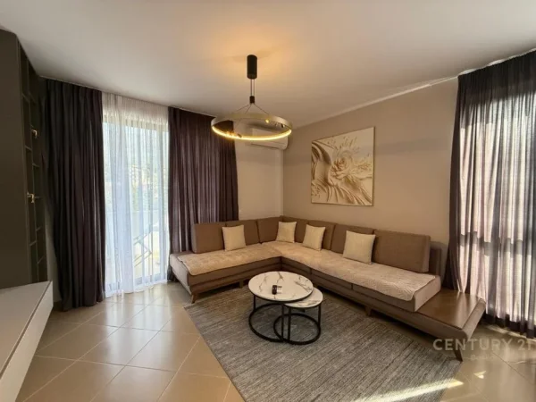 Tirane, jepet me qera apartament 2+1 Kati 6, 116 m² 600 € (Shkoze)