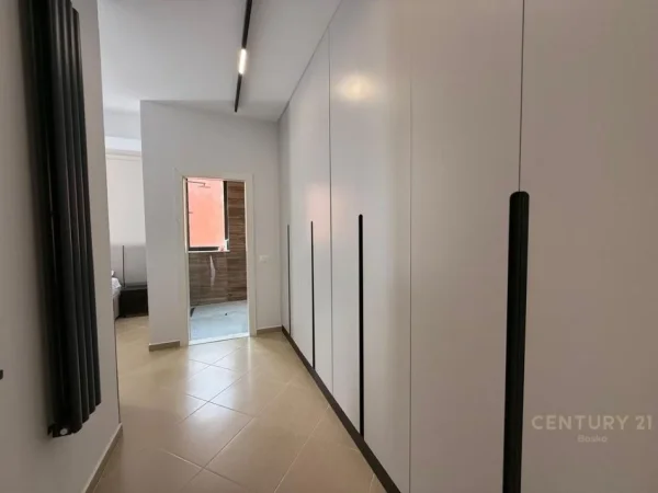 Tirane, jepet me qera apartament 2+1 Kati 6, 116 m² 600 € (Shkoze)