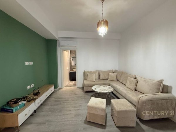 Tirane, jepet me qera apartament 1+1 Kati 1, 63 m² 400 € (Spitali Ushtarak)