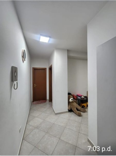 Tirane, shitet apartament 2+1 Kati 5, 75 m² 160.000 € (Ish Parku i Autobuzave)