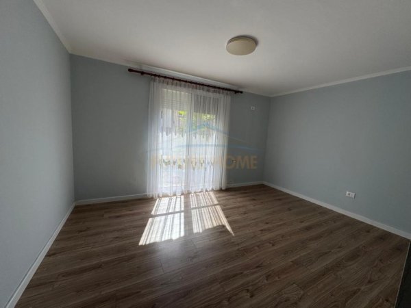 Tirane, shitet apartament 2+1 Kati 2, 71 m² 130.000 € (Oxhaku)