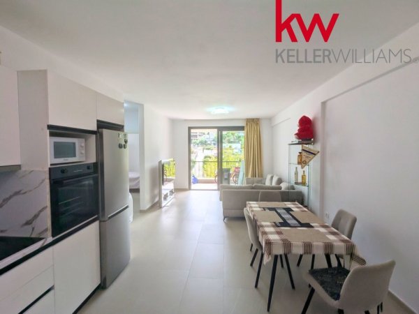 Shitet apartament 2+1 Lungomare Vlore