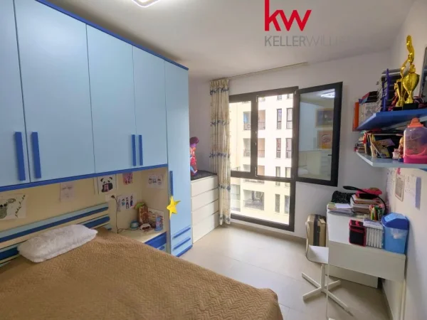 Shitet apartament 2+1 Lungomare Vlore