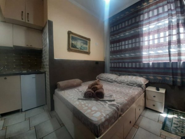 Tirane, jepet me qera garsonier 1+1 Kati 2, 33 m² 370 € (5 Maji)