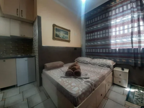 Tirane, jepet me qera garsonier 1+1 Kati 2, 33 m² 370 € (5 Maji)