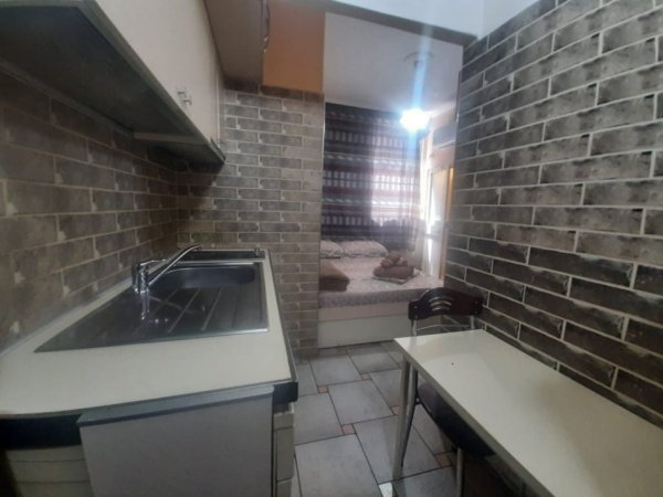 Tirane, jepet me qera garsonier 1+1 Kati 2, 33 m² 370 € (5 Maji)