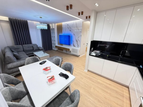 Tirane, jepet me qera apartament 1+1 Kati 3, 1.350 € 