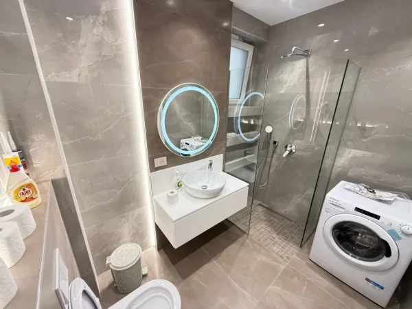 Tirane, jepet me qera apartament 1+1 Kati 3, 1.350 € 