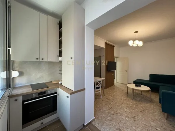 Tirane, jepet me qera apartament 1+1 Kati 3, 74 m² 652 € (Ambasada Amerikane)