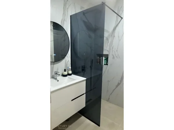 Tirane, jepet me qera apartament 2+1 Kati 5, 82 m² 900 € (Rruga e Elbasanit)