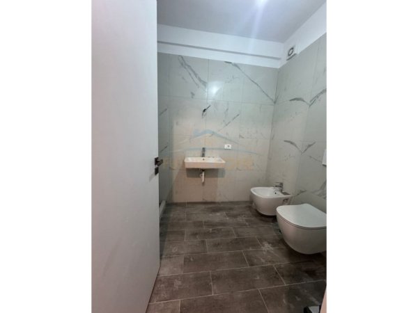 Tirane, shitet apartament 2+1+Aneks+Ballkon Kati 3, 119 m² 200.000 € (SELITE, REZIDENCA EURO 3D)