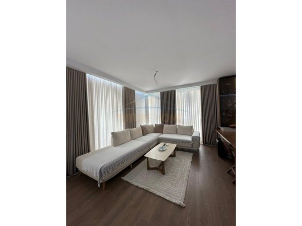 Tirane, shitet apartament 3+1 Kati 3, 151 m² 350.000 € (rruga Jordan Misja)