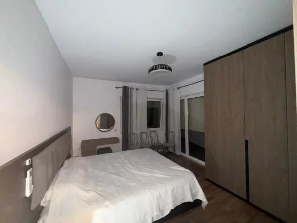 Tirane, shitet apartament 3+1+Aneks+Ballkon Kati 4, 131 m² 141.000 € (LINZE)