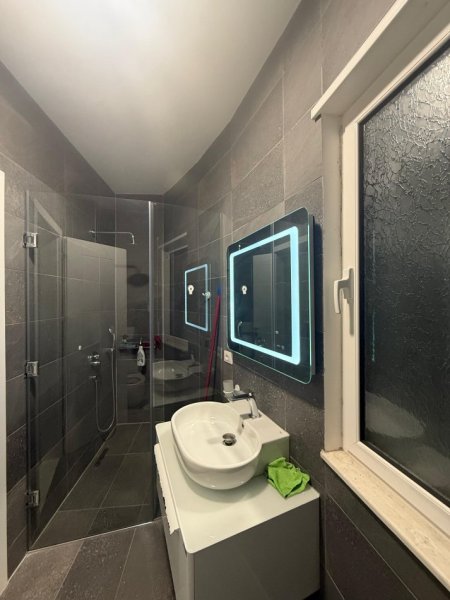 Tirane, shitet apartament 3+1+Aneks+Ballkon Kati 4, 131 m² 141.000 € (LINZE)