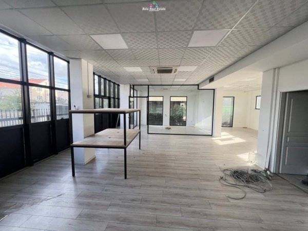 Tirane, jepet me qera zyre Kati 0, 280 m² 2.100 € (rruga albanopoli)
