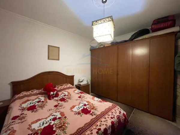 Tirane, shitet apartament 2+1+Ballkon Kati 6, 92 m² 128.000 € (Kinostudio)