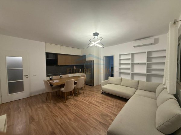 Tirane, shitet apartament 3+1+Ballkon Kati 4, 131 m² 141.000 € (LINZE)
