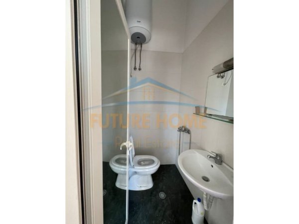 Tirane, jepet me qera ambjent biznesi Kati 0, 32 m² 650 € (MYSLYM SHYRI)