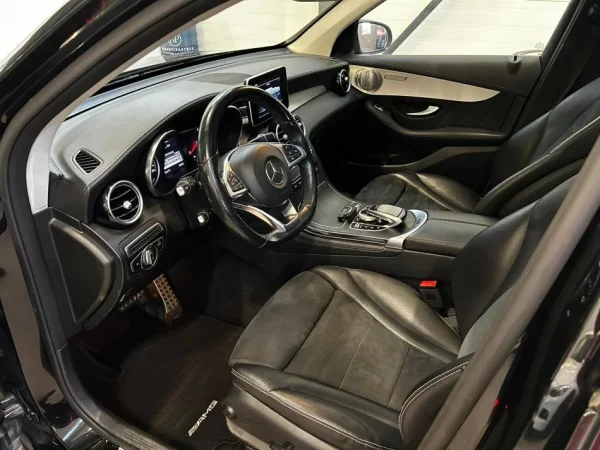 Tirane, shes SUV Mercedes Benz GLC 220CDI 4Matic Nafte, e zeze automatik Klima 160 km 28.900 €