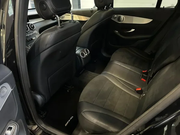 Tirane, shes SUV Mercedes Benz GLC 220CDI 4Matic Nafte, e zeze automatik Klima 160 km 28.900 €