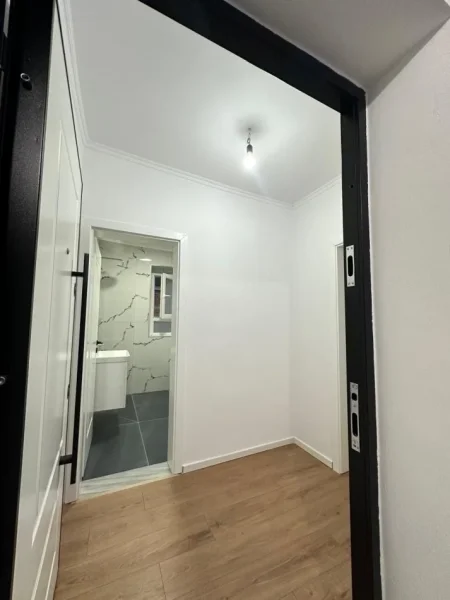 Tirane, shitet apartament 1+1+Ballkon Kati 3, 55 m² 153.000 € (Bulevardi Zogu I Pare, Ministria E Drejtesise)