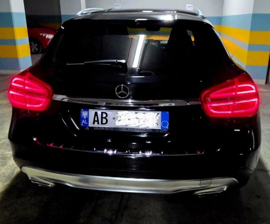 Tirane, shes makine Mercedes Benz Nafte, e zeze automatik Kondicioner 13.700 €