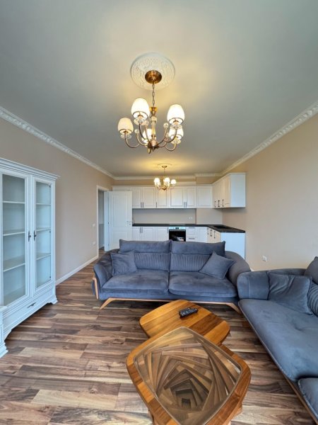Tirane, jepet me qera apartament 2+1+Ballkon , 124 m² 1.000 € (Kopshti Zoologjik, Prane Vet Hospital)