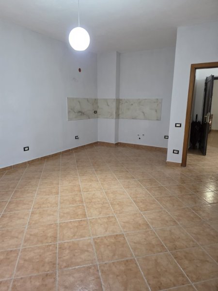Lezhe, shitet apartament 2+1 Kati 7, 87 m² 75.001 € (Lagje Beslidhja, mbas Katedrales)