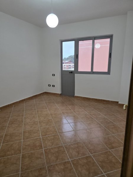 Lezhe, shitet apartament 2+1 Kati 7, 87 m² 75.001 € (Lagje Beslidhja, mbas Katedrales)