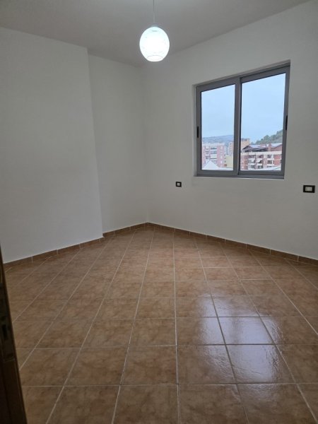 Lezhe, shitet apartament 2+1 Kati 7, 87 m² 75.001 € (Lagje Beslidhja, mbas Katedrales)