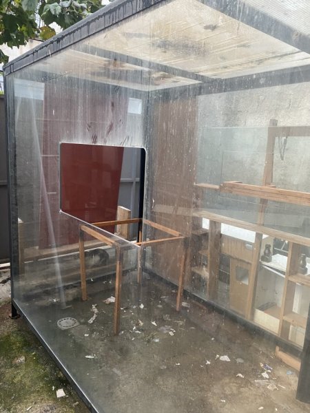 Tirane, Shitet Tabakino/Kioske 129.000 leke te reja