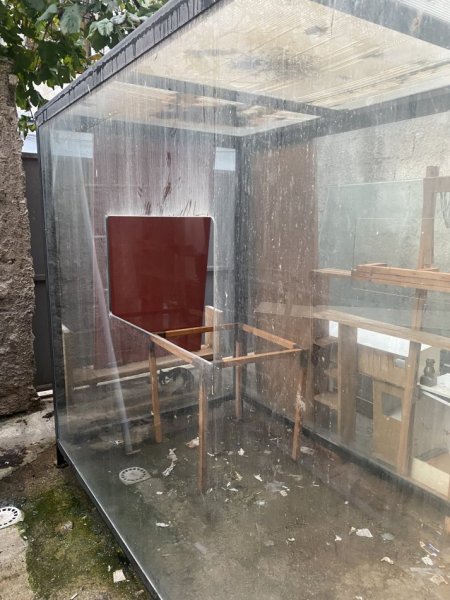 Tirane, Shitet Tabakino/Kioske 129.000 leke te reja