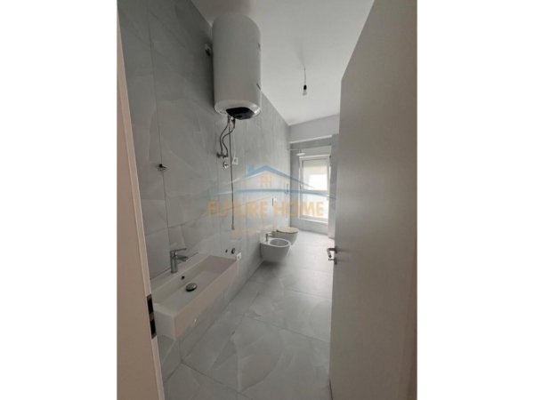Tirane, shitet apartament 1+1+Ballkon Kati 5, 65 m² 109.500 € (ALI DEMI KOMPLEKSI KAIMI)