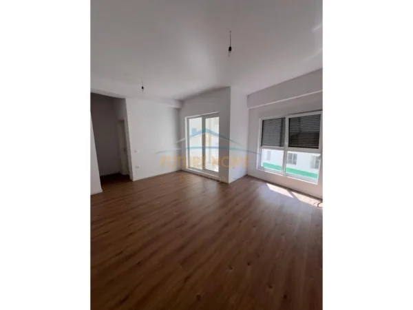 Tirane, shitet apartament 1+1+Ballkon Kati 5, 64 m² 109.500 € (KOMPLEKSI KAIMI ALI DEM)