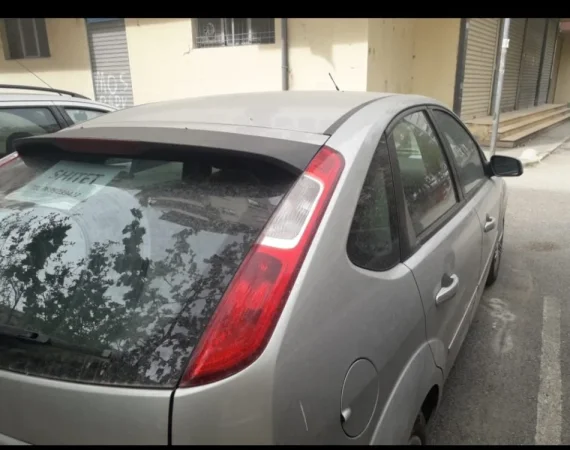 Tirane, shes makine Ford Fokus Benzin+Gaz, gri metalizato manuale Klima 1.900 km 3.000 €