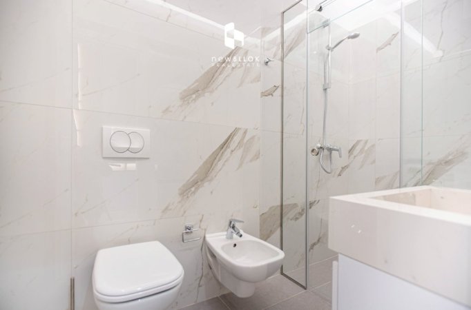 ✨Qera Elitare: 2+1+2wc & Ballkon ( Qender - Galeria, 150m Nga 15 Kateshi ) 1,500€ Muaj