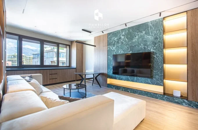 ✨Qera Elitare: 2+1+2wc & Ballkon ( Qender - Galeria, 150m Nga 15 Kateshi ) 1,500€ Muaj