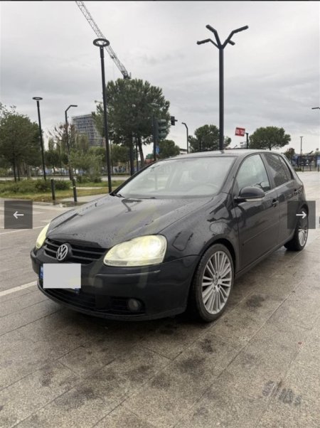 Tirane, shes makine Golf5 Nafte, e zeze manuale Klima 300.000 km 3.500 €