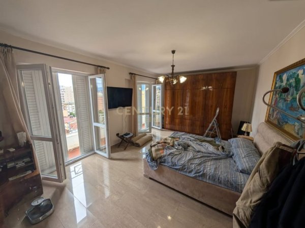 Tirane, shes apartament 2+1 Kati 9, 110 m² 270.000 € (Rruga e Barrikadave)