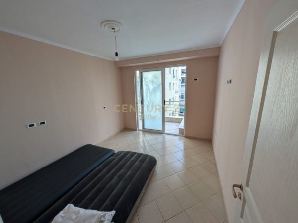 Tirane, shes apartament 2+1 Kati 4, 91 m² 128.000 € (Pallatet Cabej)