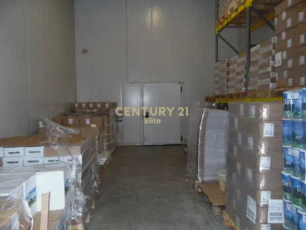 Tirane, shes ambjent biznesi Kati 3, 2.065 m² 750.000 € (Autostrada Tirane Durres)