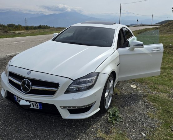Tirane, shes makine CLS 550 biturbo 520 HP look AMG 63s Benzin, e bardhë automatik Klima 117.000 km 18.501 €
