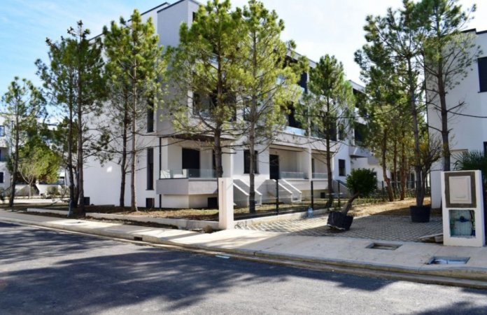 Gjiri Lalezit | Hamallaj, shitet Vile 2 Katshe , 220 m² 850.000 € (Valamar Residence, Gjiri Lalesit)