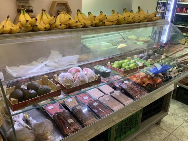 Tirane, Shiten frigorifer ne gjendje shume te mirë