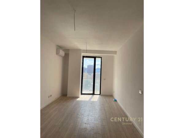 Tirane, jepet me qera ambjent biznesi Kati 7, 75 m² 650 € (Rruga Mine Peza)