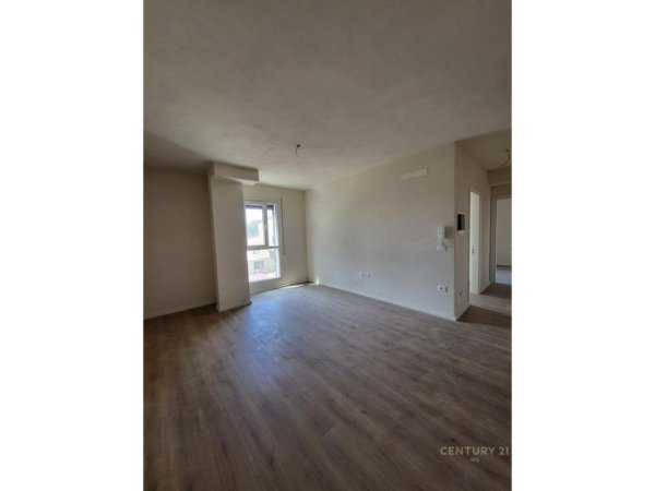 Tirane, jepet me qera ambjent biznesi Kati 1, 70 m² 550 € (Don Bosko)