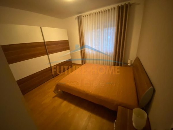 Tirane, shitet apartament 3+1 Kati 1, 340 m² 450.000 € 