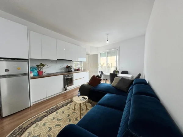 Tirane, jepet me qera apartament 2+1 Kati 8, 83 m² 650 € (Don Bosko)