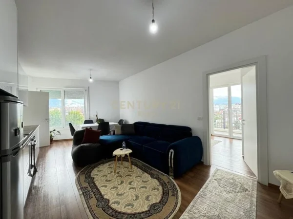 Tirane, jepet me qera apartament 2+1 Kati 8, 83 m² 650 € (Don Bosko)